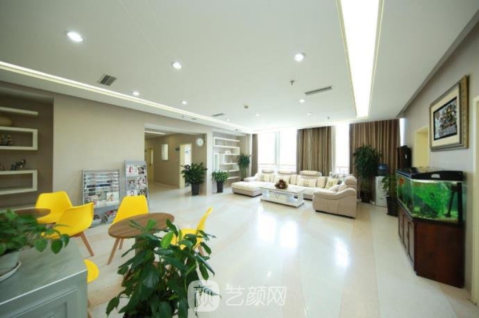 邓东伟鼻子做得怎么样？技术好吗？隆鼻实例对比图鉴赏