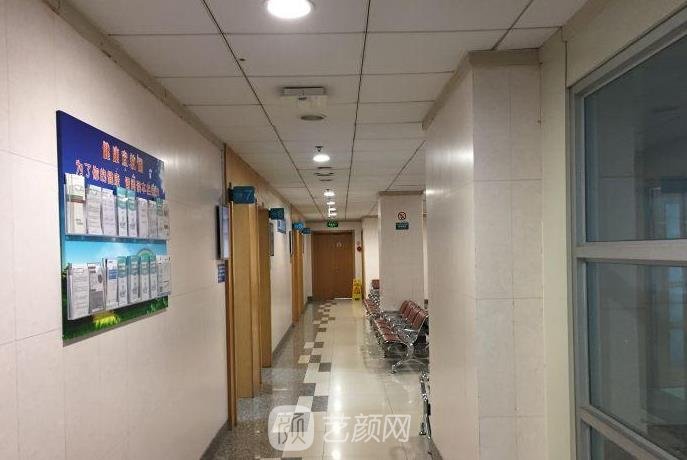 浙一医院种植牙价格表|医生名单|技术怎么样？
