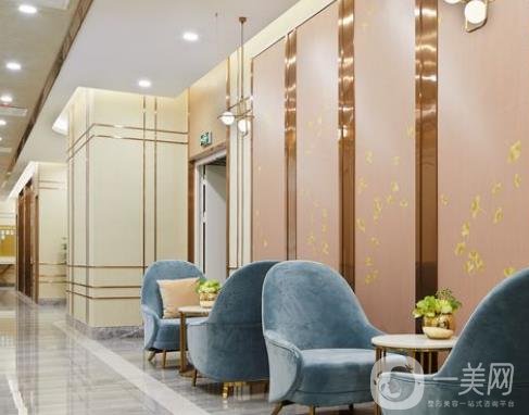 长沙面部吸脂医院排名前六强！瘦脸攻略开启：实力派机构跟踪！