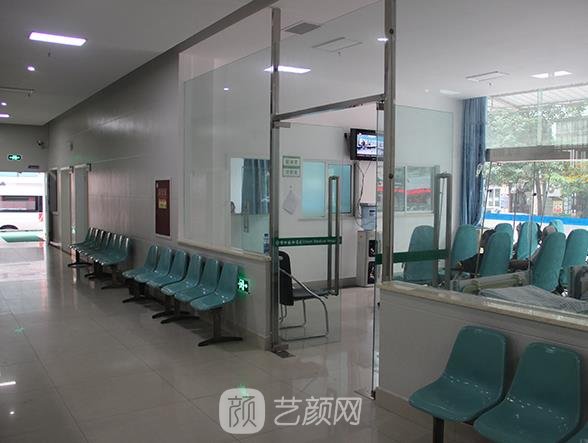 绵阳中心医院美容科怎么样？医生介绍|擅长项目|价目表