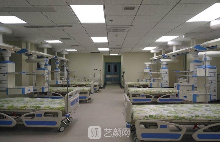 贵州省人民医院隆鼻怎么样？多少钱？假体隆鼻实例鉴赏